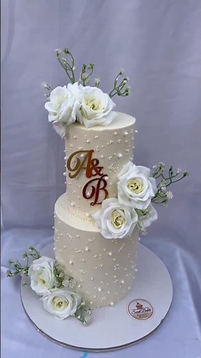 Creating a Dreamy 2-Tier Wedding Cake – Easier Than You Think!