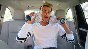 Darius gets his wisdom teeth pulled and it's hiliarous! Tell us your funny wisdom teeth experiences below. | Fullscreen