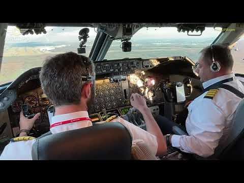 1987 Classic B747-200F wonderful Cockpit Landing into Frankfurt! [AIRCLIPS]