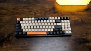 Watch Unboxing Video For Redragon K636CLO Compact Gaming Keyboard on Amazon Live