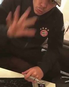 50 LEUTE KRIEGEN VON DEM BRATAN DIE TELEFON NUMMER NUR IN DER BOX http://amzn.to/2fIDIzF 03.02.17 MAKAROV KOMPLEX | Capital Bra