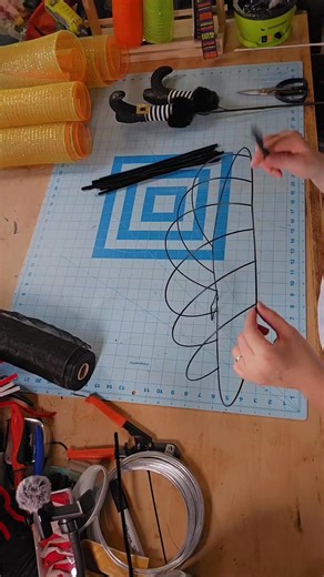 84K views · 1.3K reactions | Full tutorial on YouTube Kit from Creek Road Code OWL10 for 10% off #howto #diy #halloween #witch #cauldron #crafty #crafter #wreathmaker #wreath | Southern Owls | Facebook