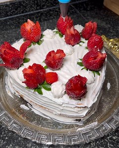 157K views · 3.5K reactions | This delicious Turkish birthday cake recipe will please your heart and your eyes!  | Turkish Dream | Facebook