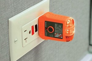 How Does A GFCI Outlet Work? [Everything You Need To Know]