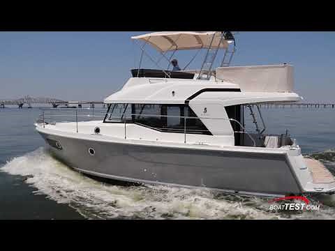 BENETEAU Swift Trawler 35 Features
