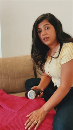 Your Winter Fashion Saver: The Best Electronic Lint Remover! 🧺