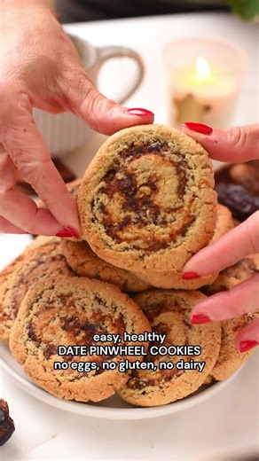 Date Pinwheel Cookies with Oat & Almond Flour - RECIPE IN COMMENT - NO Eggs, NO Gluten, NO DAIRY | The Conscious Plant Kitchen