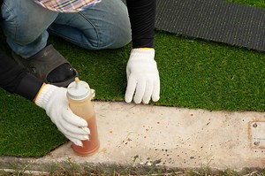 What Is The Best Glue for Outdoor Carpets?