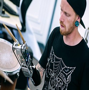 121 reactions · 13 shares | See how a robotic prosthetic and AI help create music that's not humanly possible | MATLAB | Facebook