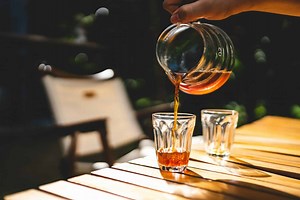 25 Outdoor Pallet Bar Ideas