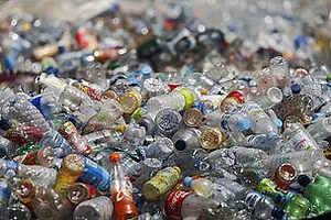 Economía circular, una forma de reducir el impacto del plástico en la naturaleza