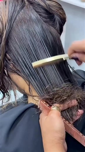 DIY Henna Mask for Natural Brown Shine and Strong Hair