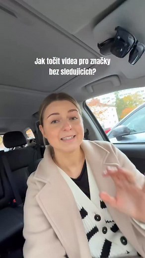 Chceš tvořit content pro značky? 😳 Tak nečekej, až budeš mít tisíce sledujících, protože na tom už dnes vůbec nezáleží! A to ti říkám jako někdo, kdo tvoří videa pro značky už 4. rokem! 🎥🩷 Zahoď předsudky, začni si o tom zjišťovat co nejvíce a pokud cítíš, že je to něco, co by tě mohlo bavit - jdi do toho naplno! 🫶🏻 Sleduj @helunka_s pro více tipů, inspirace a zákulisí ze světa UGC a tvorby obsahu pro značky! 🩷🎥 #ugc #ugctvurce #inspirace #motivace #ugccreator #ugccesko #ugcfulltime #cont