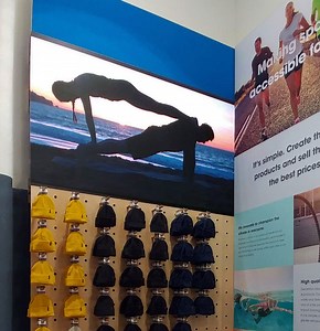 Indoor Displays Opt-Slim - Optec Displays Inc