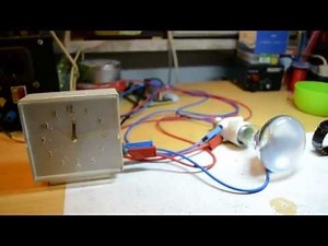 Westclox Electric Wecker mit Lichtwecker