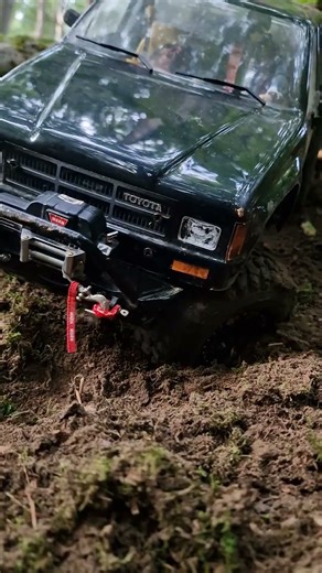 Toyota HiLux SR5 and Toyota Tacoma