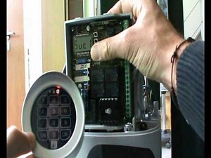 programmation du clavier à code T-BOX sur une motorisation BFT.wmv