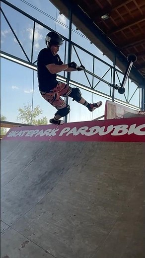 How to Buttercup on a Scooter #scooter #professional