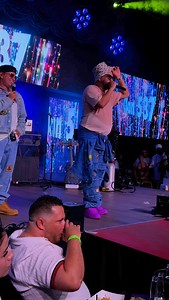 4.7K views · 8.6K reactions | El Insu improvisando en la Scala!! . . #mandy#reels #reelsinstagram #improvisando #musical #concert #music #regueton | Mandy Santa Cruz | Facebook