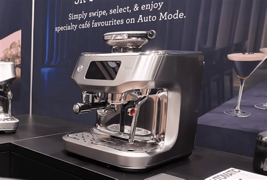 Breville’s Oracle Dual Boiler Leaks — Big Screen, Dual Boilers, Auto Dial‑In