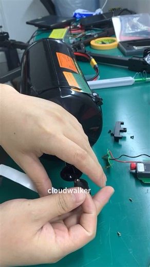 cloudwalker on Instagram: "Optical fiber UAV communication module, stable flight, demonstrate how to use it correctly.#fpv #uav #optical"