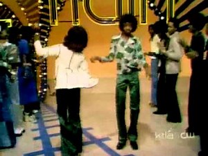 Soul Train Line (Isley Brothers - Under The Midnight Sky) 1975