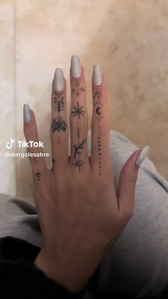 Exploring Unique Rectangle Shaped Nails Design