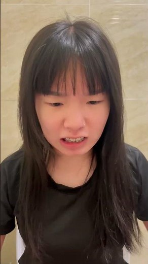 Sisters Paint a Picture Together 🎨✨ | Cute Sibling Moments #shorts #siblings