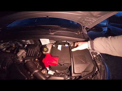 Où se trouvent les boîtes à fusibles sur Renault Clio V (2019 à aujourd'hui)