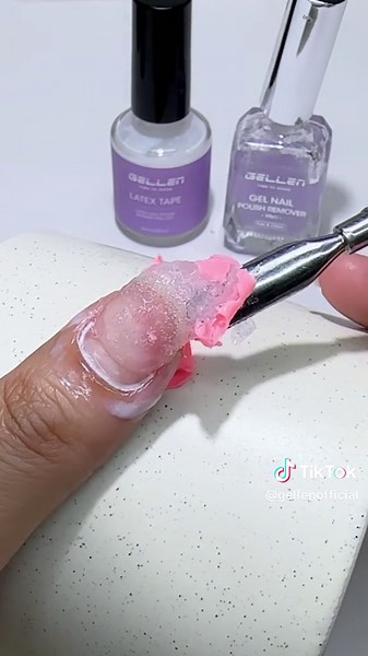 How to Remove Gel Nail Polish Successfully at Home