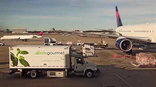 Sea Shipping Company Offering LCL and FCL Express Cargo Services for Worldwide Shipments