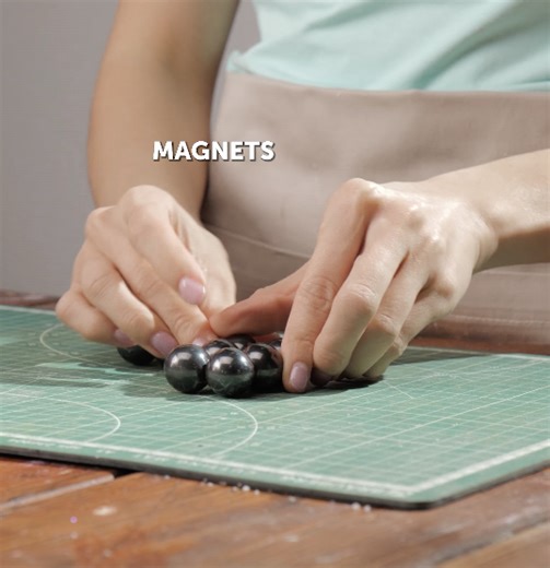 30K views · 101 reactions | Can you use magnets to make candles?類 | 5-Minute Crafts GIRLY | Facebook