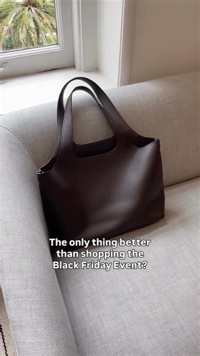 Cuyana on Instagram: "Our best-selling work bags and organizers that never go on sale...until now. Limited quantities available. Shop up to 30% off online and in-store starting 11/24."