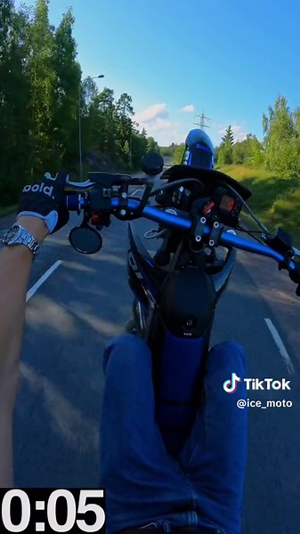 50cc Supermoto: Epic 6th Gear Wheelie and Coaster