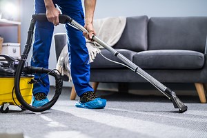 5 Types Of Carpet Cleaning (With Photos)