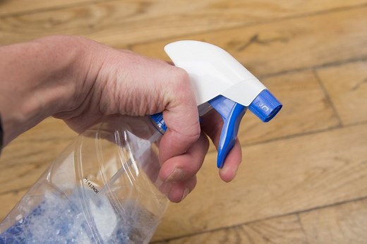 How To Fix A Spray Bottle That Isn't Spraying - Hunker