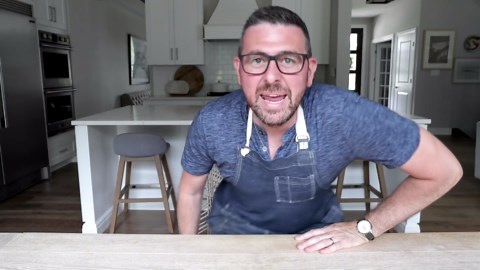 THE BEST Homemade Fresh Blueberry Muffins Recipe