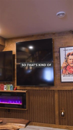 This rustic man cave has it all! • If you’re looking to build a home like this, give us a call 1-800-270-5025 📱 🇺🇸🇨🇦 • #Mansion #estate #luxuryhomes #luxurylifestyle #luxuryrealestate #luxuryhome #mansions #mansionhouse #luxurymansion #rustic #customhomes | Golden Eagle Log & Timber Homes