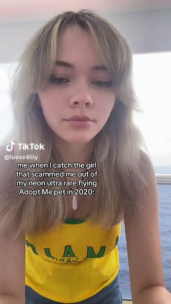 Lily 🎧🪽 (@luvvz4lily) - Caught Scammer in Adopt Me Roblox: My 2020 Experience