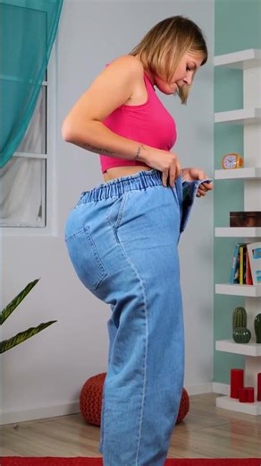 Travel Light: Ultimate Packing Hacks You Need to Know! ✈️🧳