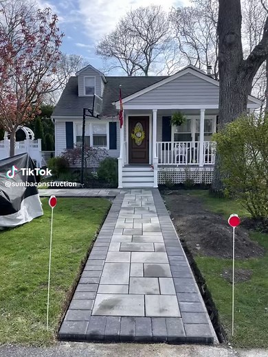 Installing sidewalk pavers and paver walkways is a simple way to add an elegant touch to your home’s exterior. Your walkway is often the first thing people see when they arrive. Your walkway can pull together the aesthetic of an entire lawn or garden. Garden sidewalks and paver walkways, made from brick or paving stones, are a popular option for homeowners looking to add both style and function to their gardens. There are plenty of styles to choose from when it comes to sidewalk pavers and walkw