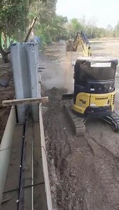 yanmar vio35-6b มีระบบ #quickcoupler(ถอดปุ้งกี๋อัตโนมัติโดยไม่ต้องตีสลัก) ทำให้กลับด้านปุ้งกี๋เพื่อตักออกและยกส่งไกล สูงเลยหลังคารถได้อย่างสบาย เก็บงานได้หลากหลายตามสภาพหน้างาน งานเดินแบบมืออาชีพ ท่านใดสนใจ ติดต่อมาเลยครับ! #YANMARสหสิน ☎โทร: 081-585-1880, 02-516-8100-1 มาโชว์รูม: https://goo.gl/maps/CYnmQXsqGeL2 ชมสินค้า: https://sahasinequipment.com/yanmar-2/ #SahasinEquipment #YANMAR #excavator #รถขุด | Sahasin Equipment - Yanmar