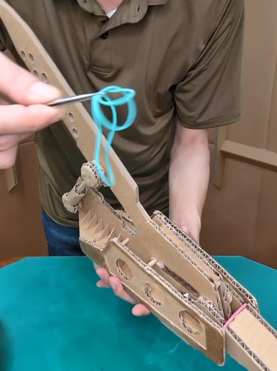 ダンボールアートの魅力を探る