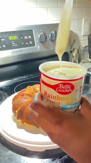 Funfetti Cake Recipe for Friendsmas Celebrations