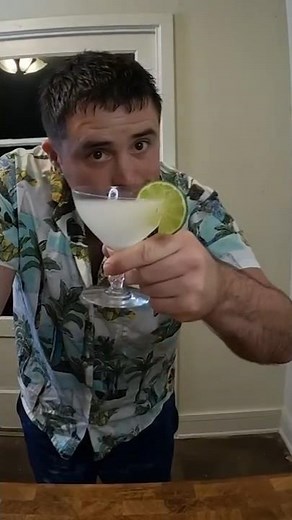 Gimlet: Easiest Gin Cocktail