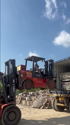 Case Study: Evaluating the Risks of “Piggyback” Forklift Operations#workplacesafety #riskassessment