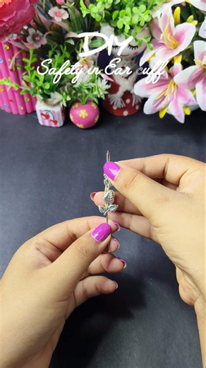 Diy earrings cuff 🧷✨ #diy #shorts #handmade #hacks #viral #youtubeshorts #earrings