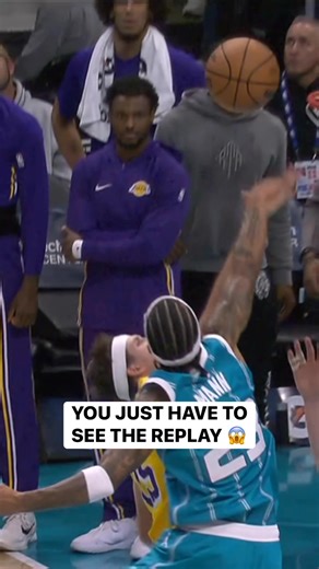 This replay of the Austin Reaves buzzer beater layup! 🤯 LAL-CHA • LIVE on NBA League Pass ➡️ https://www.nba.com/how-to-watch-game-redirect/0022500198?partnerRef=NBA&platform=Facebook&surface=Post | NBA