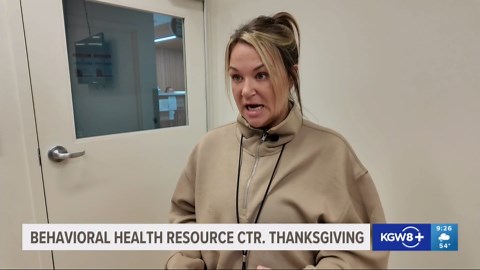 Behavioral Health Resource Center serves warm meals for Thanksgiving