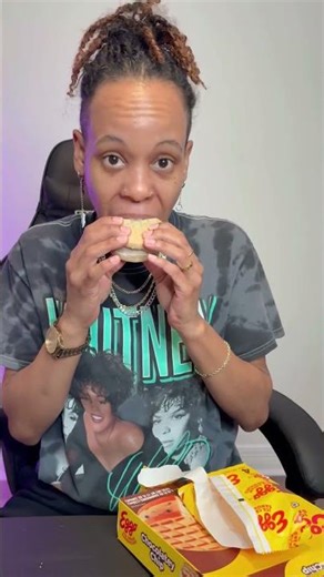 Eggo Waffle Ice Cream Sandwich (Viral Treat) 🧇🍦